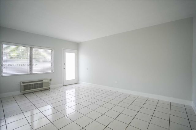 7640 Carlyle Ave 8A, Miami Beach, FL 33141