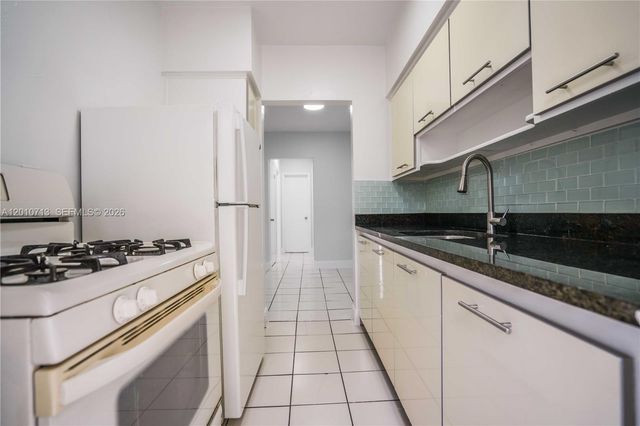 7640 Carlyle Ave 8A, Miami Beach, FL 33141