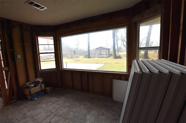 17411 Fm 2100 Road, Crosby, TX 77532