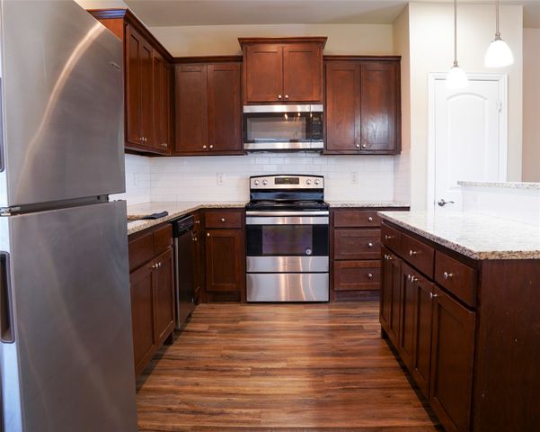 4920-4922 Villas Drive, Sanger, TX 76266