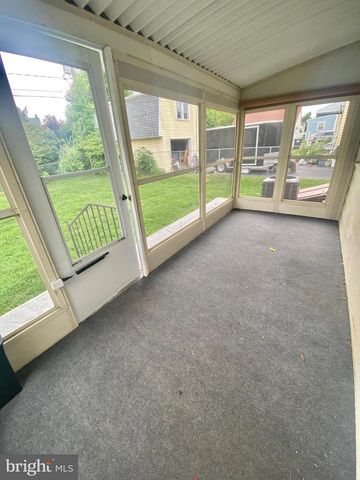 414 BECKER AVE, Wilmington, DE 19804