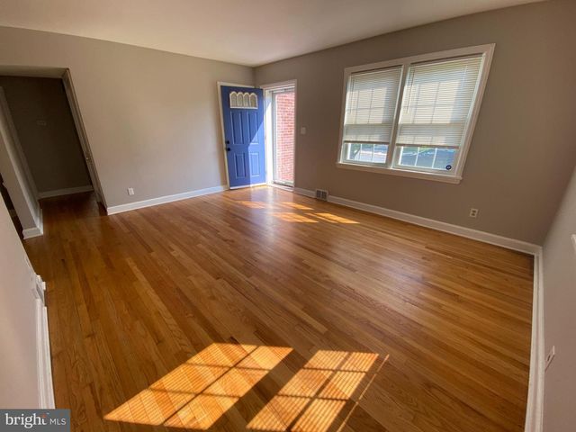 414 BECKER AVE, Wilmington, DE 19804