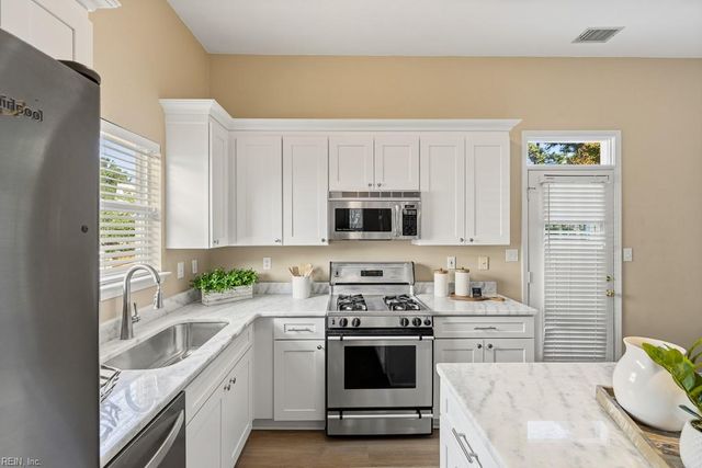 3828 Three Ships LNDG, Virginia Beach, VA 23455