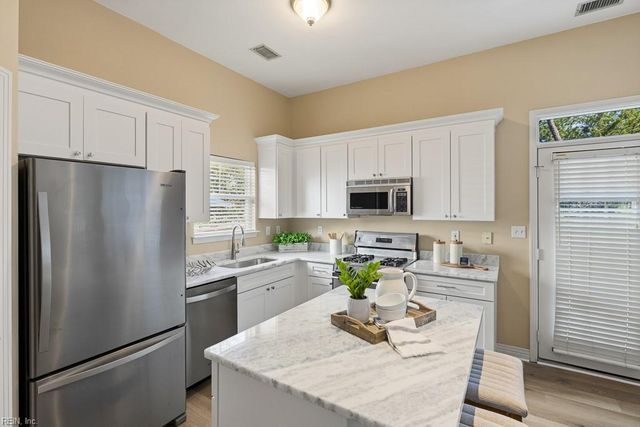 3828 Three Ships LNDG, Virginia Beach, VA 23455