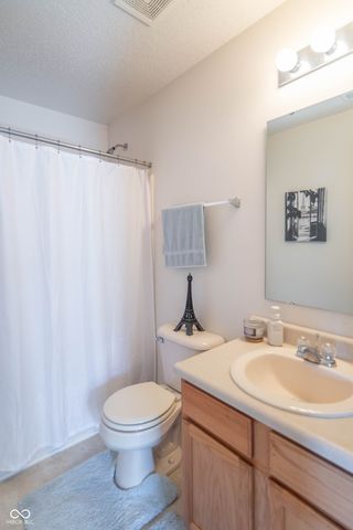 8848 Hosta Way, Camby, IN 46113