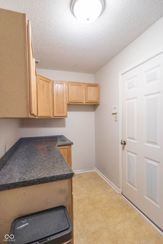 8848 Hosta Way, Camby, IN 46113