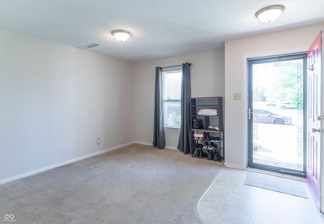 8848 Hosta Way, Camby, IN 46113