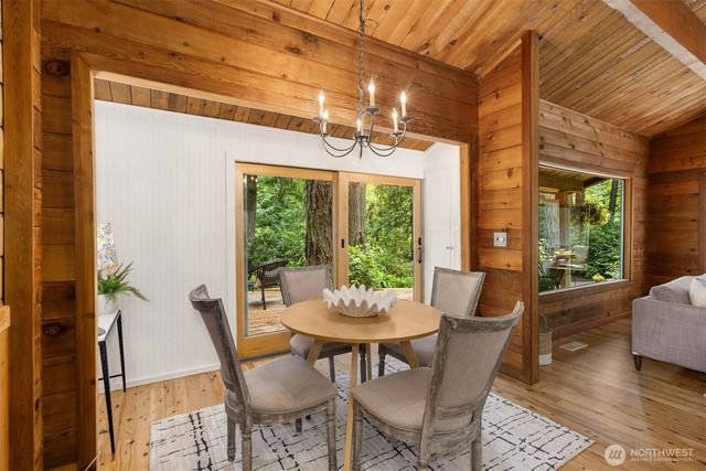 6565 NE Island Center Rd., Bainbridge Island, WA 98110