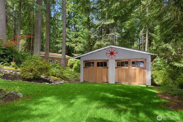 6565 NE Island Center Rd., Bainbridge Island, WA 98110