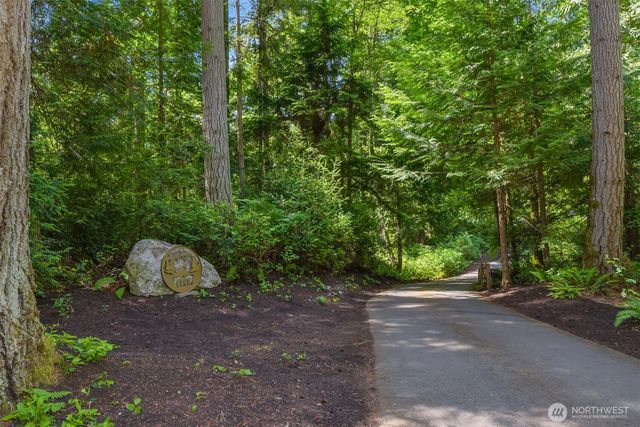 6565 NE Island Center Rd., Bainbridge Island, WA 98110