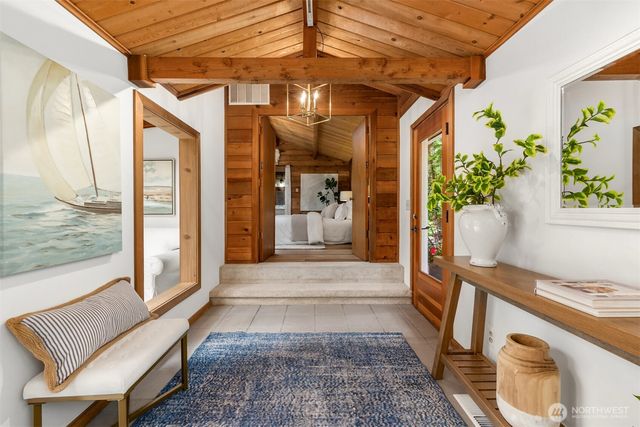 6565 NE Island Center Rd., Bainbridge Island, WA 98110