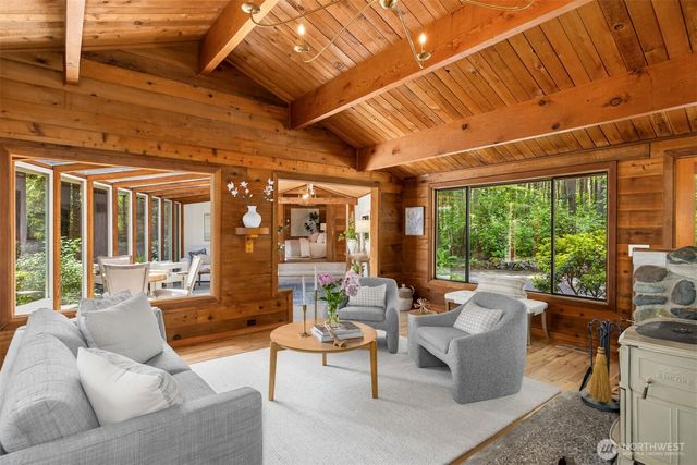 6565 NE Island Center Rd., Bainbridge Island, WA 98110