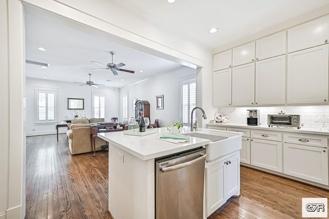 4 Curiosity Lane, Galveston, TX 77554