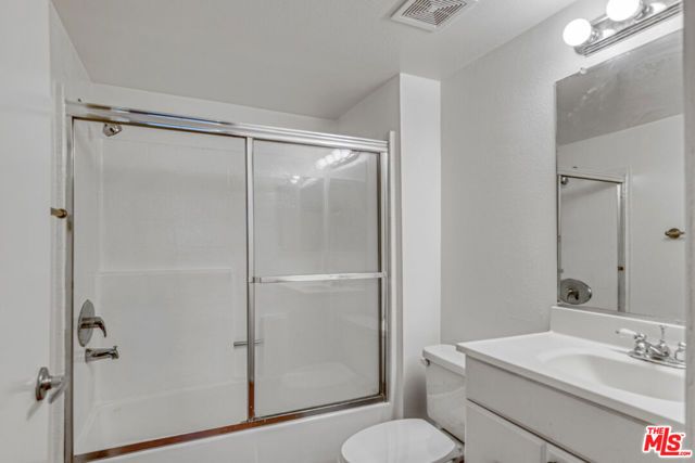 2121 Beloit Avenue 107, Los Angeles, CA 90025