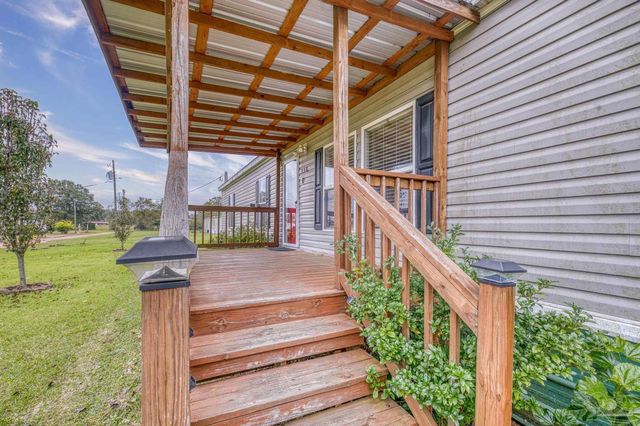 150 Ruth Estates Dr, Atmore, AL 36504
