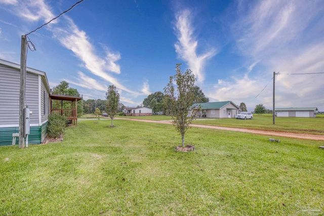 150 Ruth Estates Dr, Atmore, AL 36504