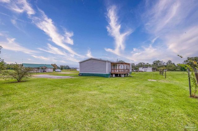 150 Ruth Estates Dr, Atmore, AL 36504