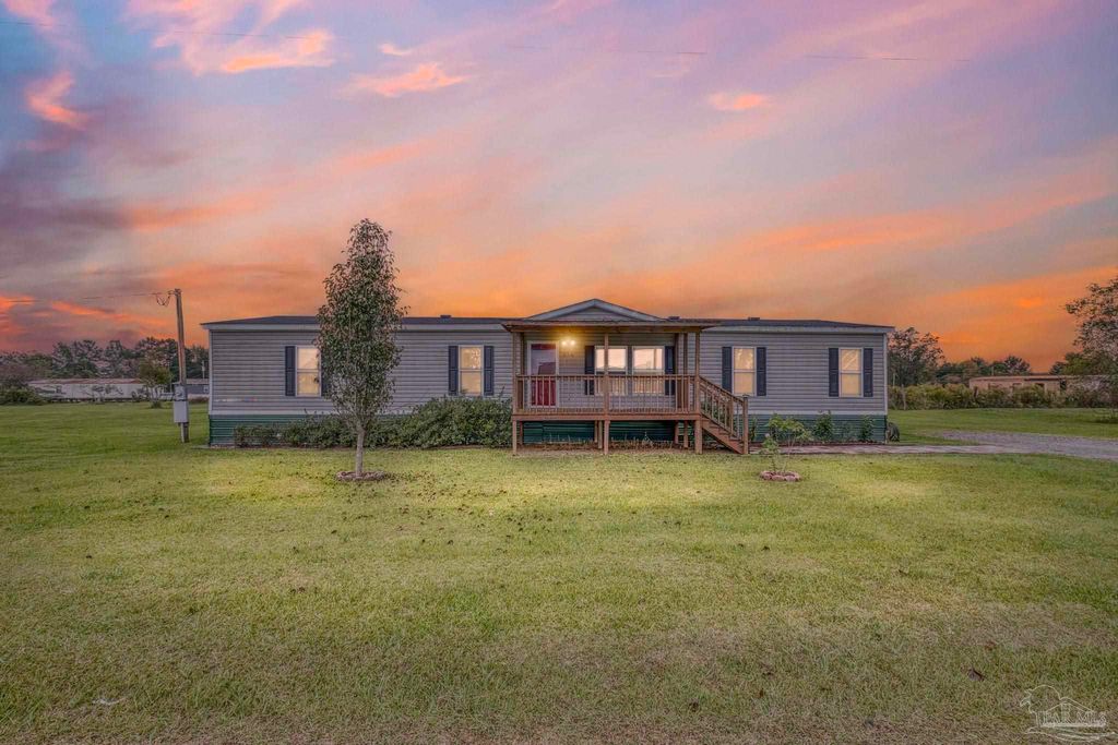 150 Ruth Estates Dr, Atmore, AL 36504