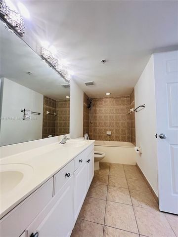 609 E Sheridan St 202, Dania Beach, FL 33004