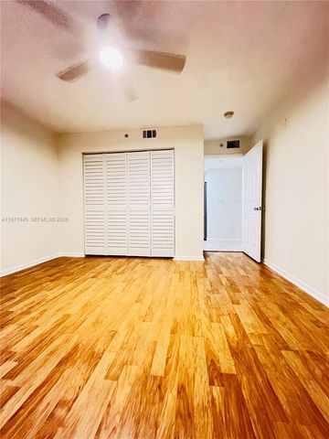 609 E Sheridan St 202, Dania Beach, FL 33004