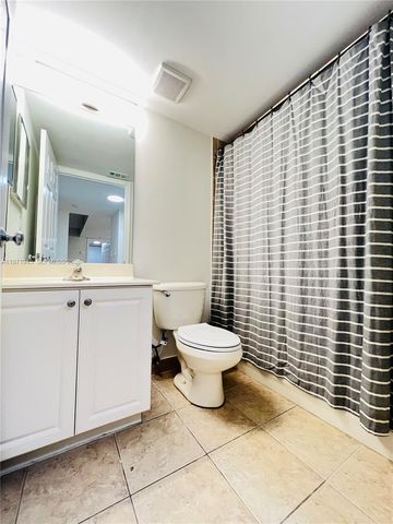 609 E Sheridan St 202, Dania Beach, FL 33004