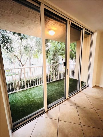 609 E Sheridan St 202, Dania Beach, FL 33004