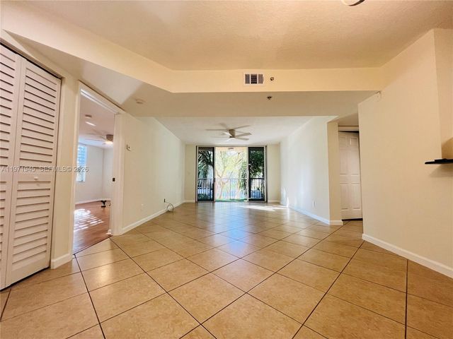 609 E Sheridan St 202, Dania Beach, FL 33004