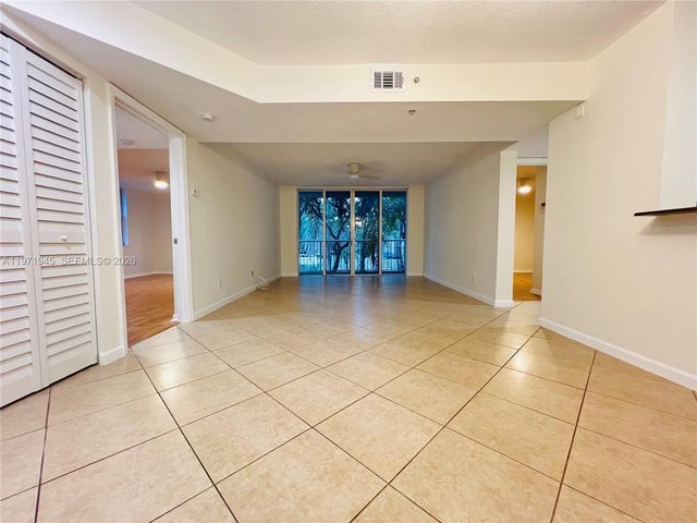 609 E Sheridan St 202, Dania Beach, FL 33004