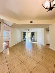 609 E Sheridan St 202, Dania Beach, FL 33004