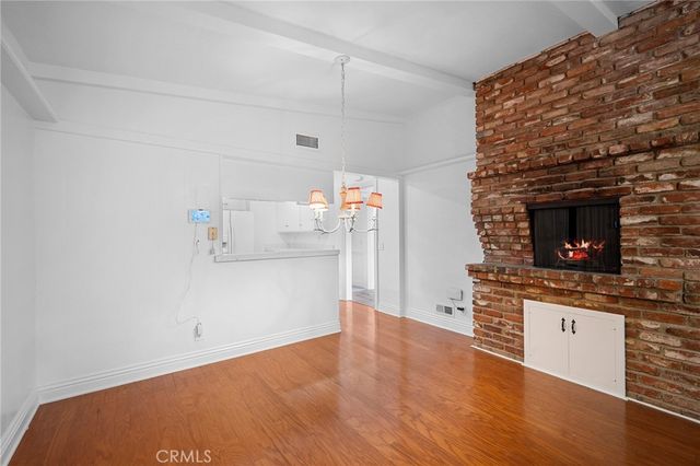 2221 Phyllis Street, La Crescenta, CA 91214