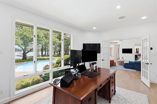 1242 N Inlynnview RD, Virginia Beach, VA 23454