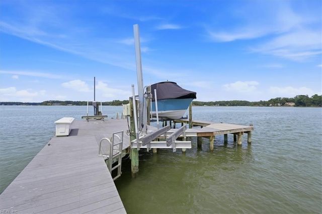 1242 N Inlynnview RD, Virginia Beach, VA 23454