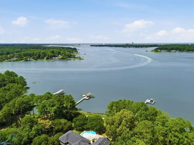 1242 N Inlynnview RD, Virginia Beach, VA 23454