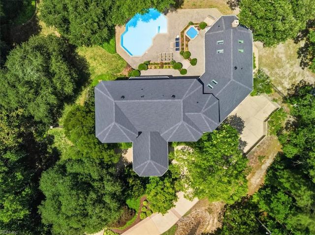 1242 N Inlynnview RD, Virginia Beach, VA 23454