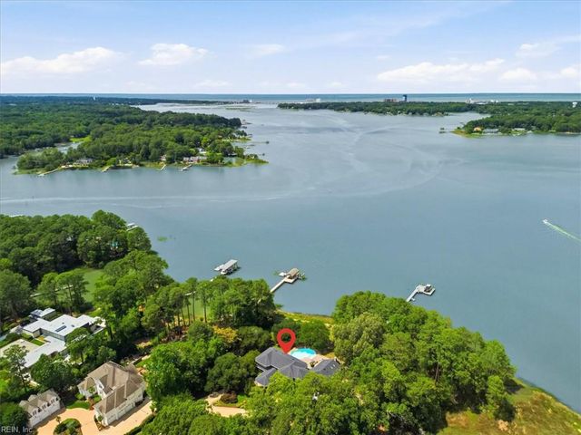 1242 N Inlynnview RD, Virginia Beach, VA 23454