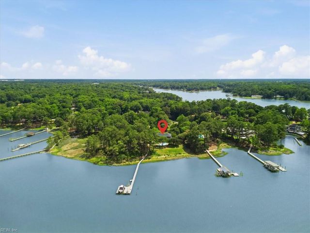 1242 N Inlynnview RD, Virginia Beach, VA 23454