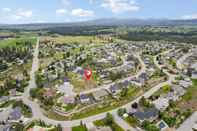 8321 E Black Oak Ln, Spokane, WA 99217