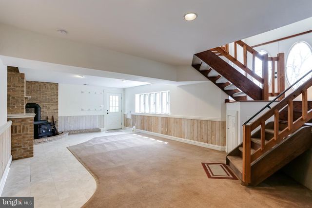 7658 GAITHER RD, Sykesville, MD 21784
