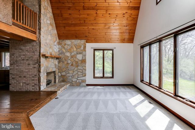 7658 GAITHER RD, Sykesville, MD 21784