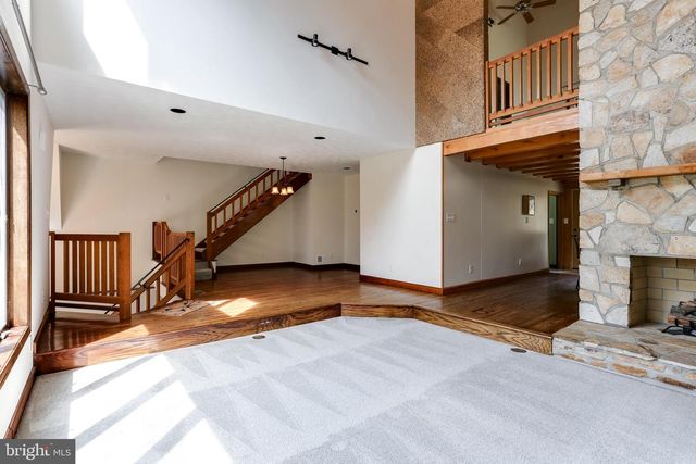 7658 GAITHER RD, Sykesville, MD 21784