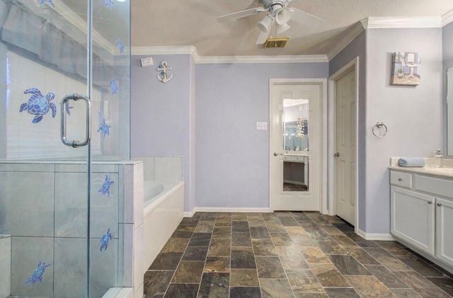 923 N Sky Drive, Houston, TX 77073