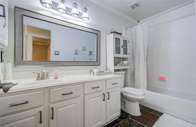 923 N Sky Drive, Houston, TX 77073