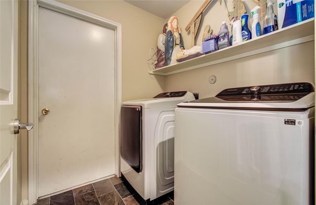 923 N Sky Drive, Houston, TX 77073