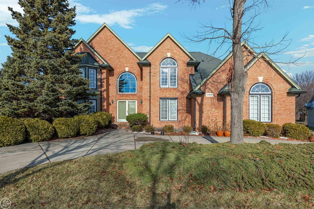 4885 Homestead Drive, Sterling Heights, MI 48314