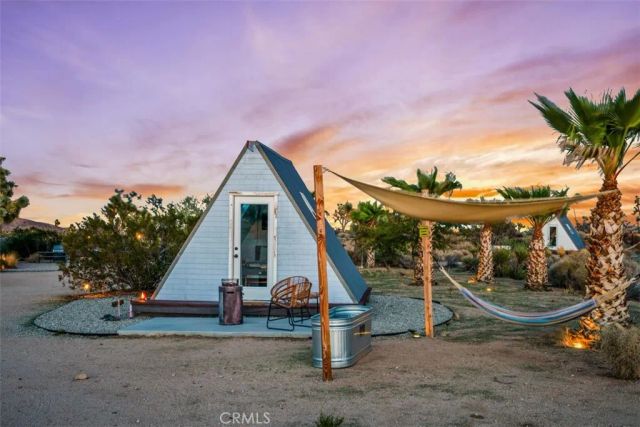 59427 La Crescenta Drive, Yucca Valley, CA 92284