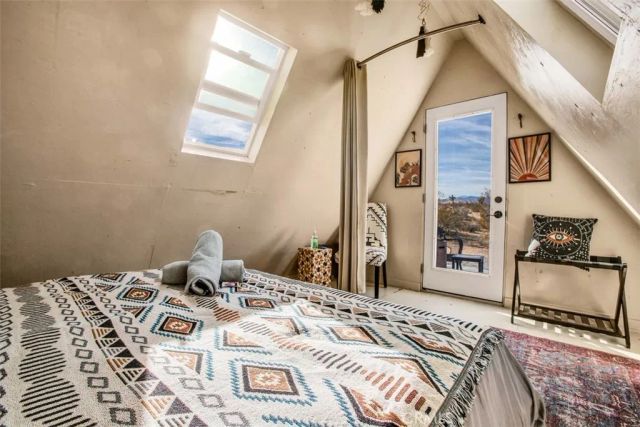 59427 La Crescenta Drive, Yucca Valley, CA 92284