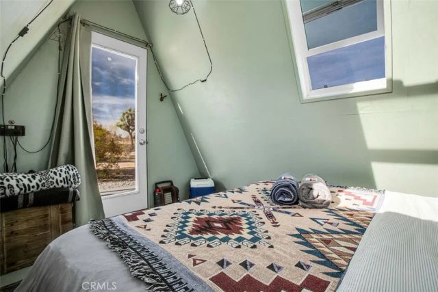 59427 La Crescenta Drive, Yucca Valley, CA 92284