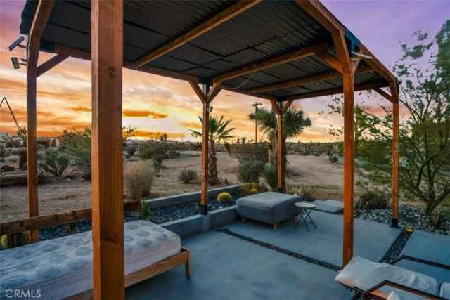 59427 La Crescenta Drive, Yucca Valley, CA 92284