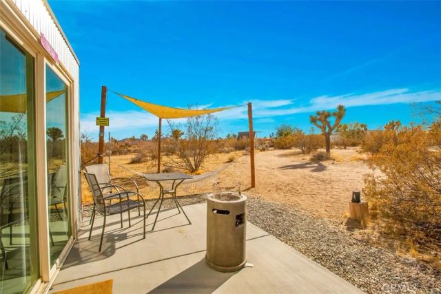 59427 La Crescenta Drive, Yucca Valley, CA 92284