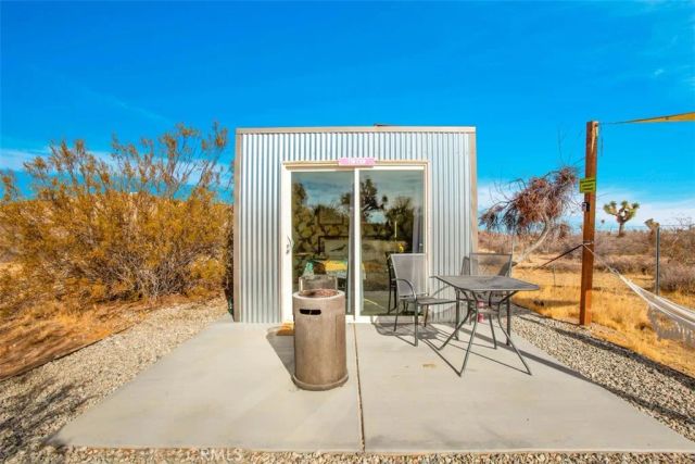 59427 La Crescenta Drive, Yucca Valley, CA 92284